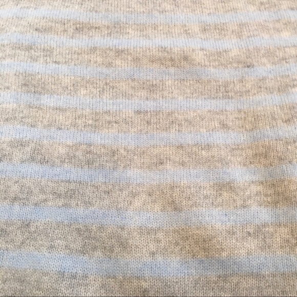 100% Cashmere Turtleneck Sweater - Picture 2 of 4